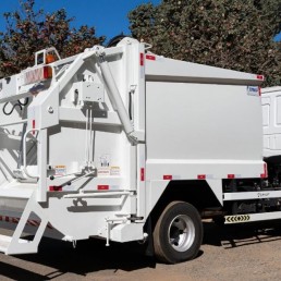 Caminhão - Compactador de Lixo - Iveco - Tector 170E21 - Portal Governo