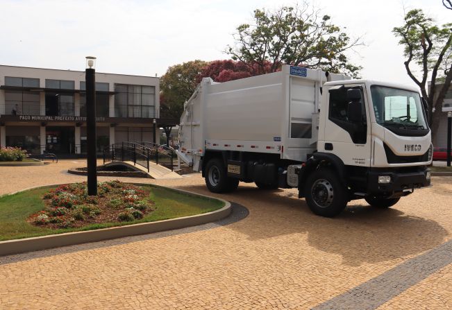 Caminhao da iveco coco