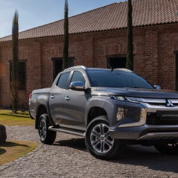 Pick-up - Mitsubishi - L 200 HPE-S - Portal Governo