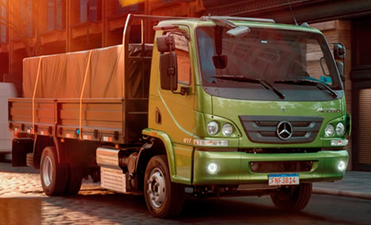 Caminhão Baú - Mercedes-Benz - Accelo 817 - Portal Governo